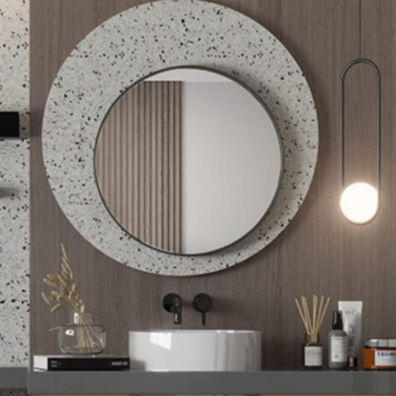 Mavro Kuklos Mirror