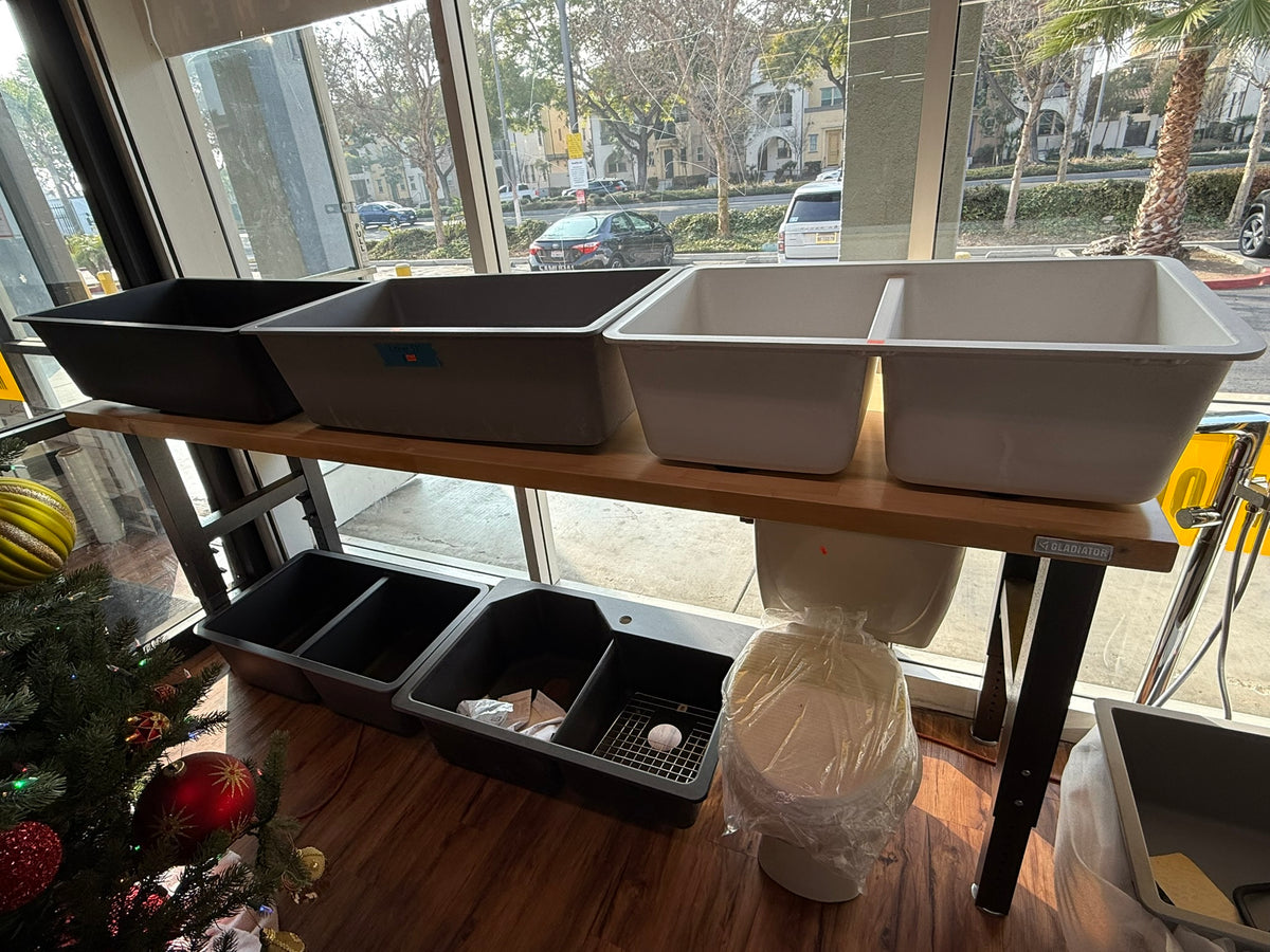 [CLEARANCE] 33 Inch Black Double Bowl Undermount Kitchen Sink