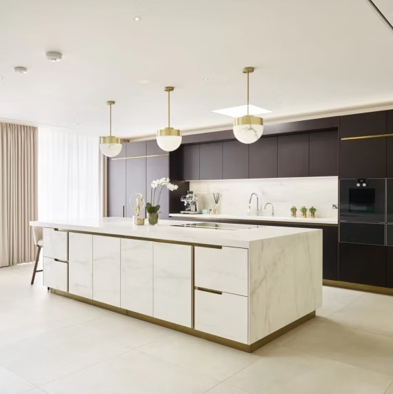 Atlas Plan PorcelainTop™ Calacatta Apuano Porcelain Slab