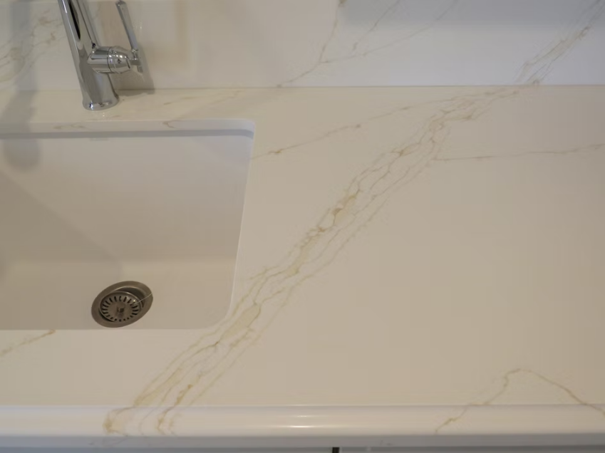 Calacatta De Oro Sintera Silica-Free Quartz Slab