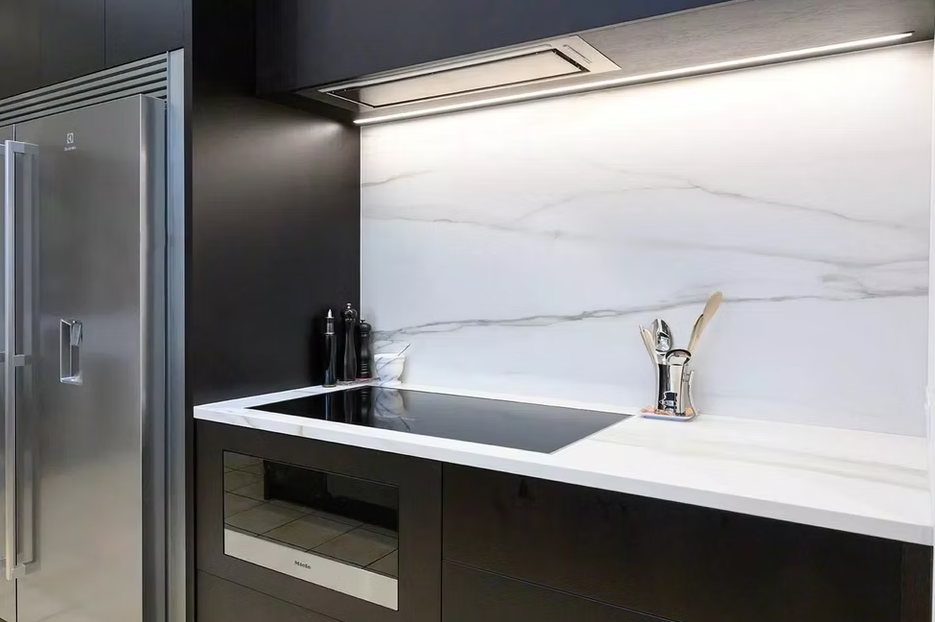 Florim PorcelainTop™ Calacatta Gold Porcelain Slab