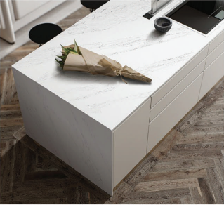 Calacatta Jupiter Quartz Slab