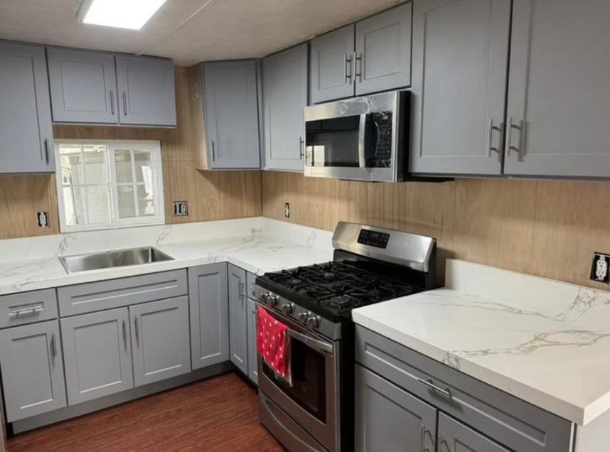 Mina De Oro Quartz Slab