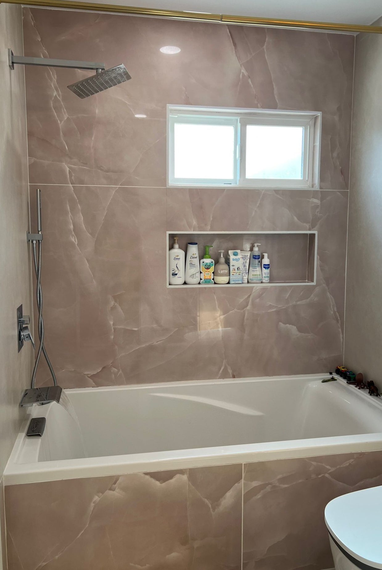 Atlas Concorde HybridSlab™ Onyx Rose Rectified Porcelain Slab