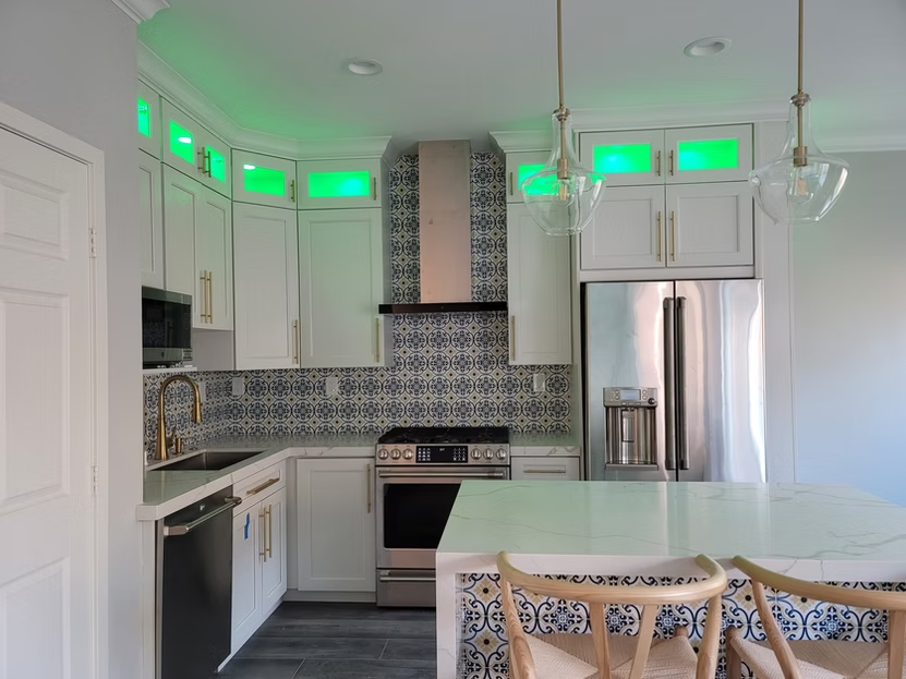 Calacatta Del Sol Quartz Slab