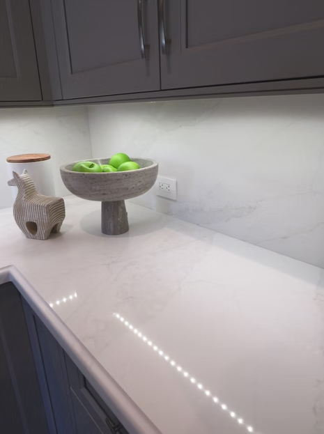 Calacatta Ria Quartz Slab