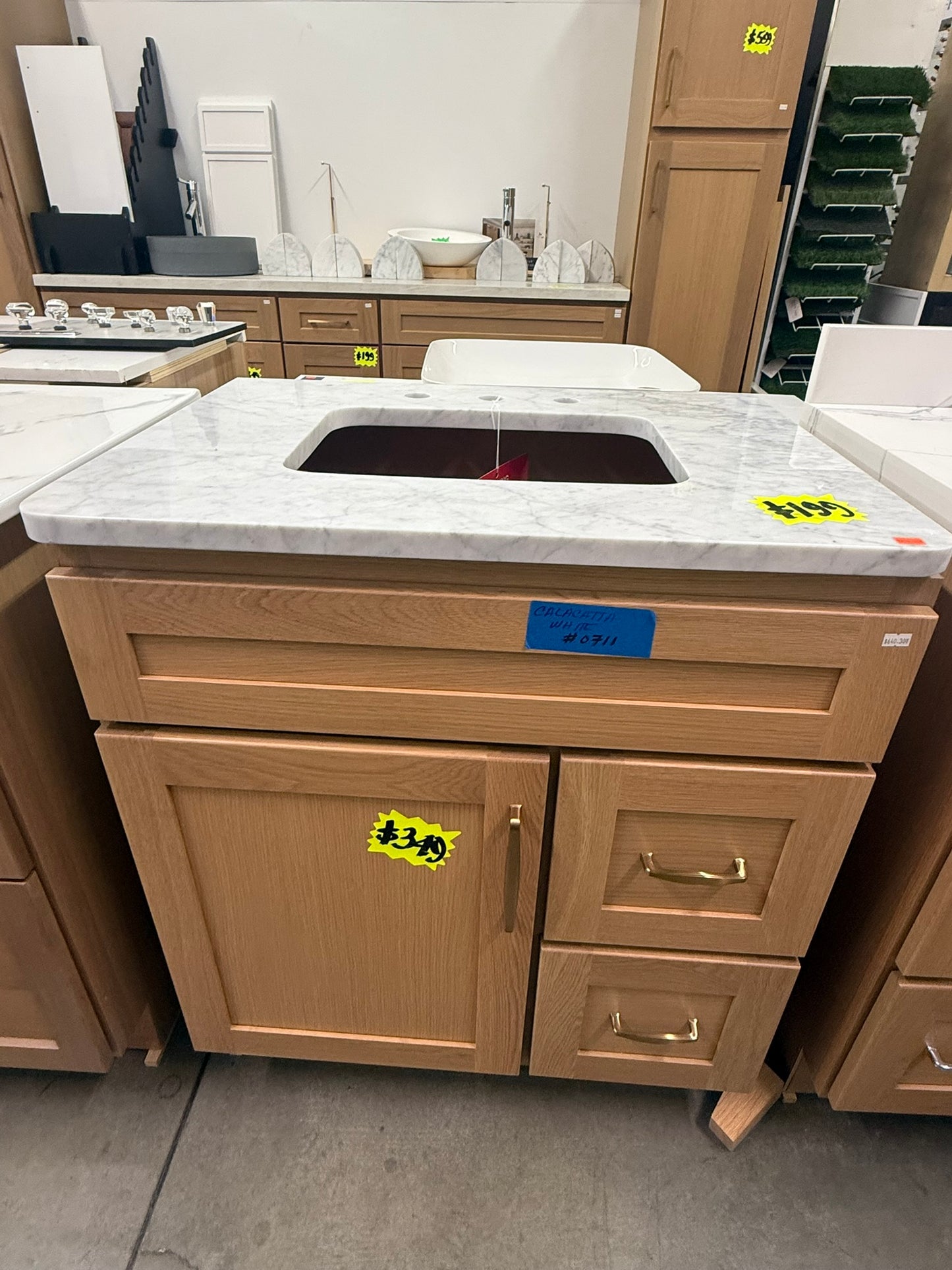 [CLEARANCE] 30" White Oak Shaker Vanity with 2 RIGHT Drawers [BASE ONLY]