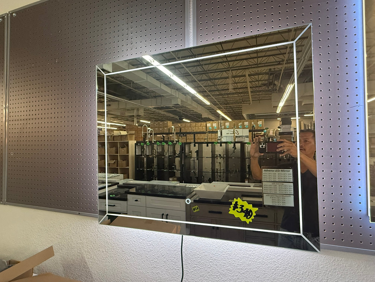 [CLEARANCE] 30x30" Athena LED Mirror