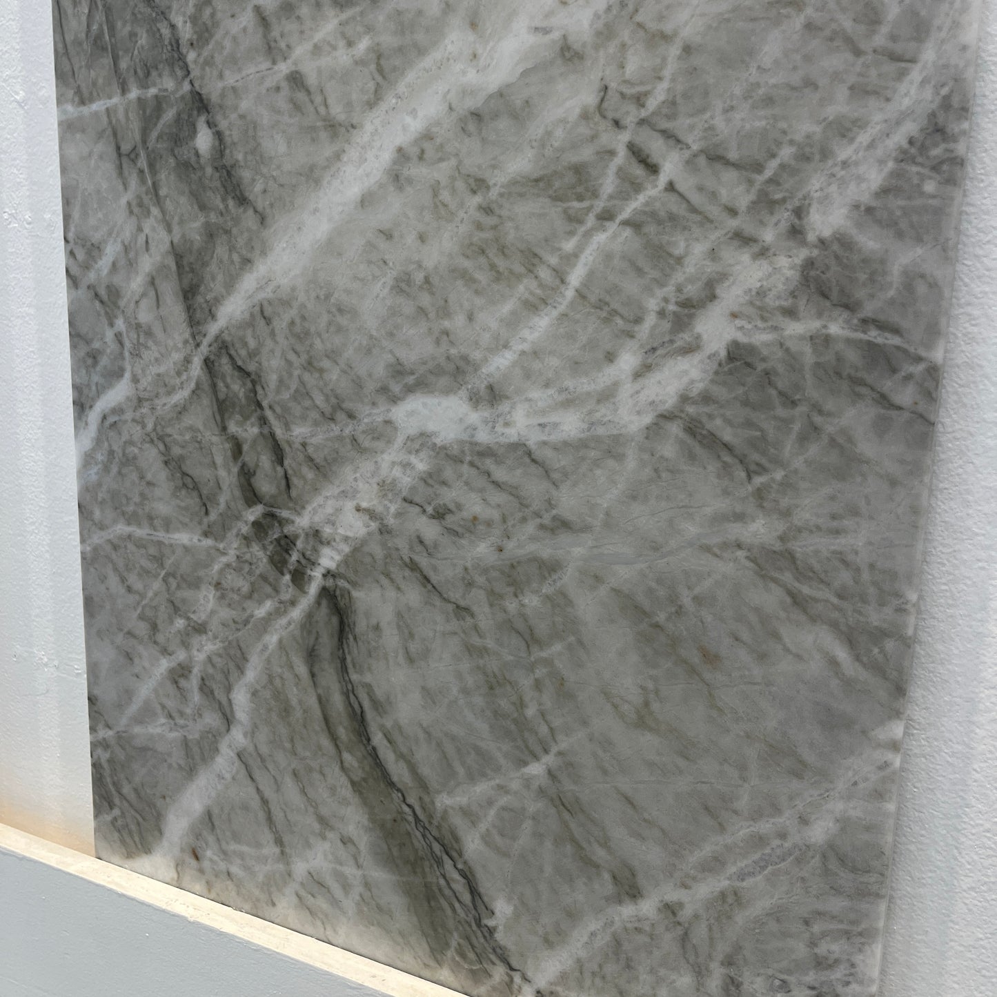 Vitoria Luxe Quartzite Slab