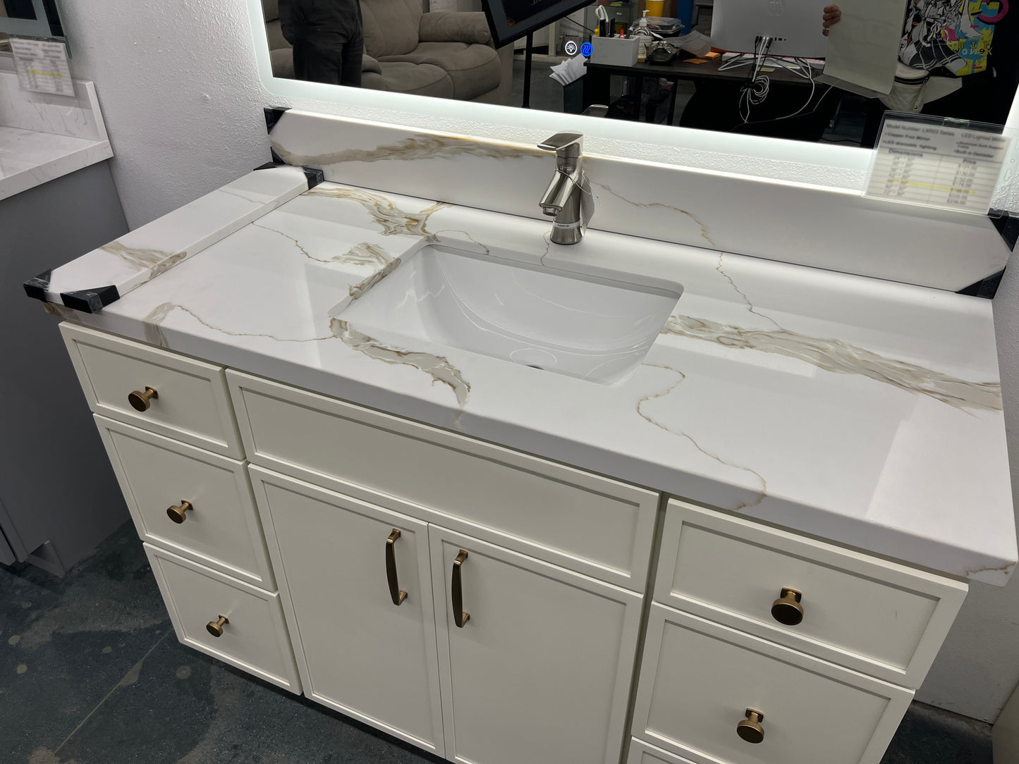 Calacatta Gold Quartz Vanity Top