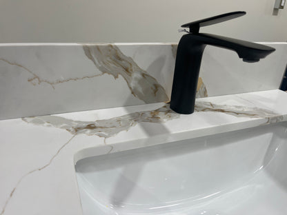 Calacatta Gold Quartz Vanity Top