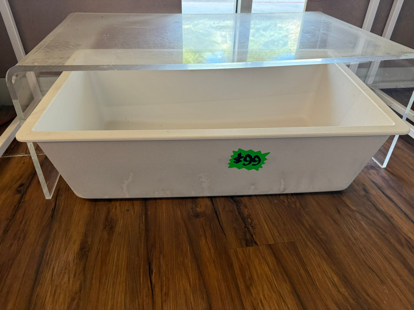 [CLEARANCE] White Undermount Kitchen Sink