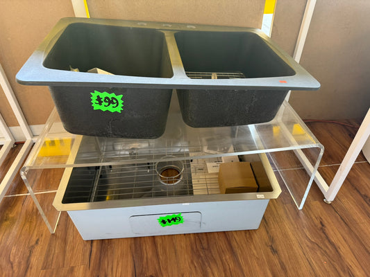 [CLEARANCE] Grey Double Undermount Kitchen Sink with 3 Faucet Holes