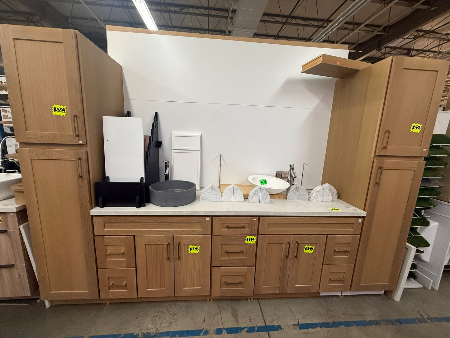 [CLEARANCE] 72" Redondo Oak Shaker Double Sink Vanity with 7 Drawers [BASE ONLY] with 2 18" Linen Cabinet