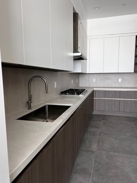 Playa Bahamas Quartz Slab