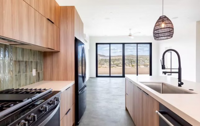 Playa Bahamas Quartz Slab