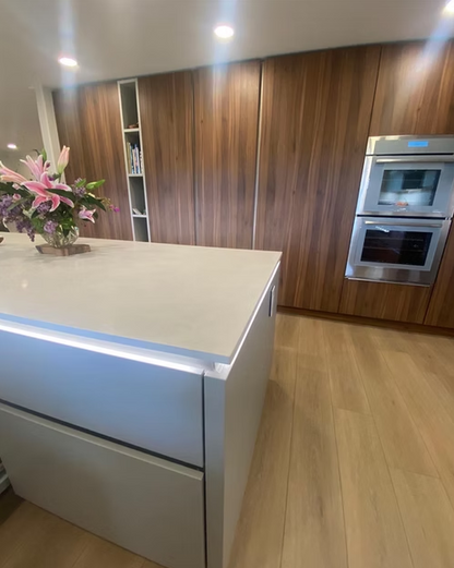 Playa Bahamas Quartz Slab