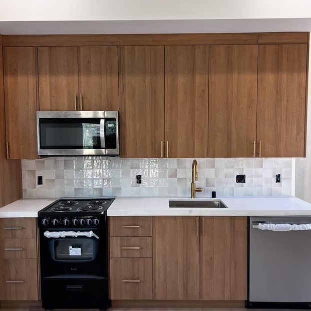 Playa Bahamas Quartz Slab