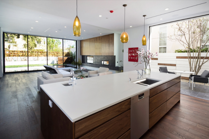 Roma Calacatta Quartz Slab