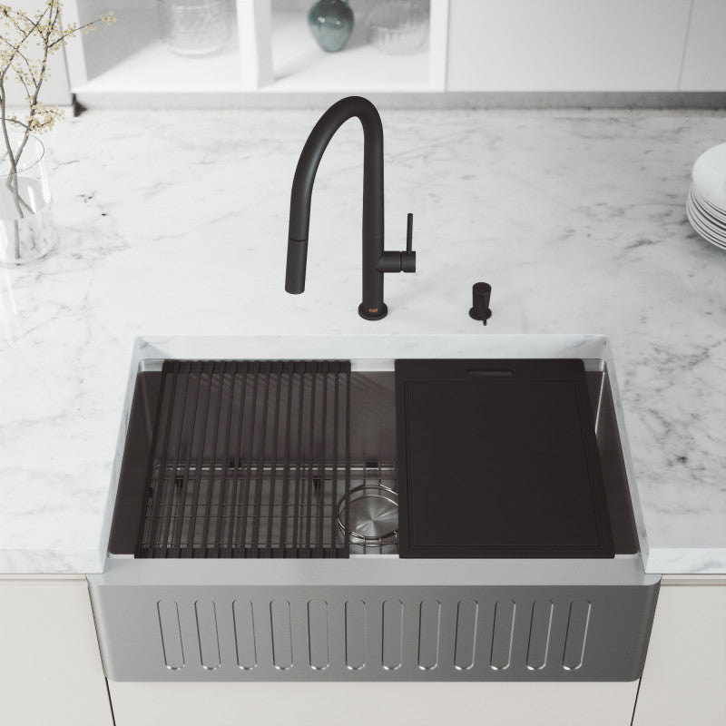 Oxford Fluted 33" Stainless Steel Apron / Farmhouse Kitchen Sink with Workstation