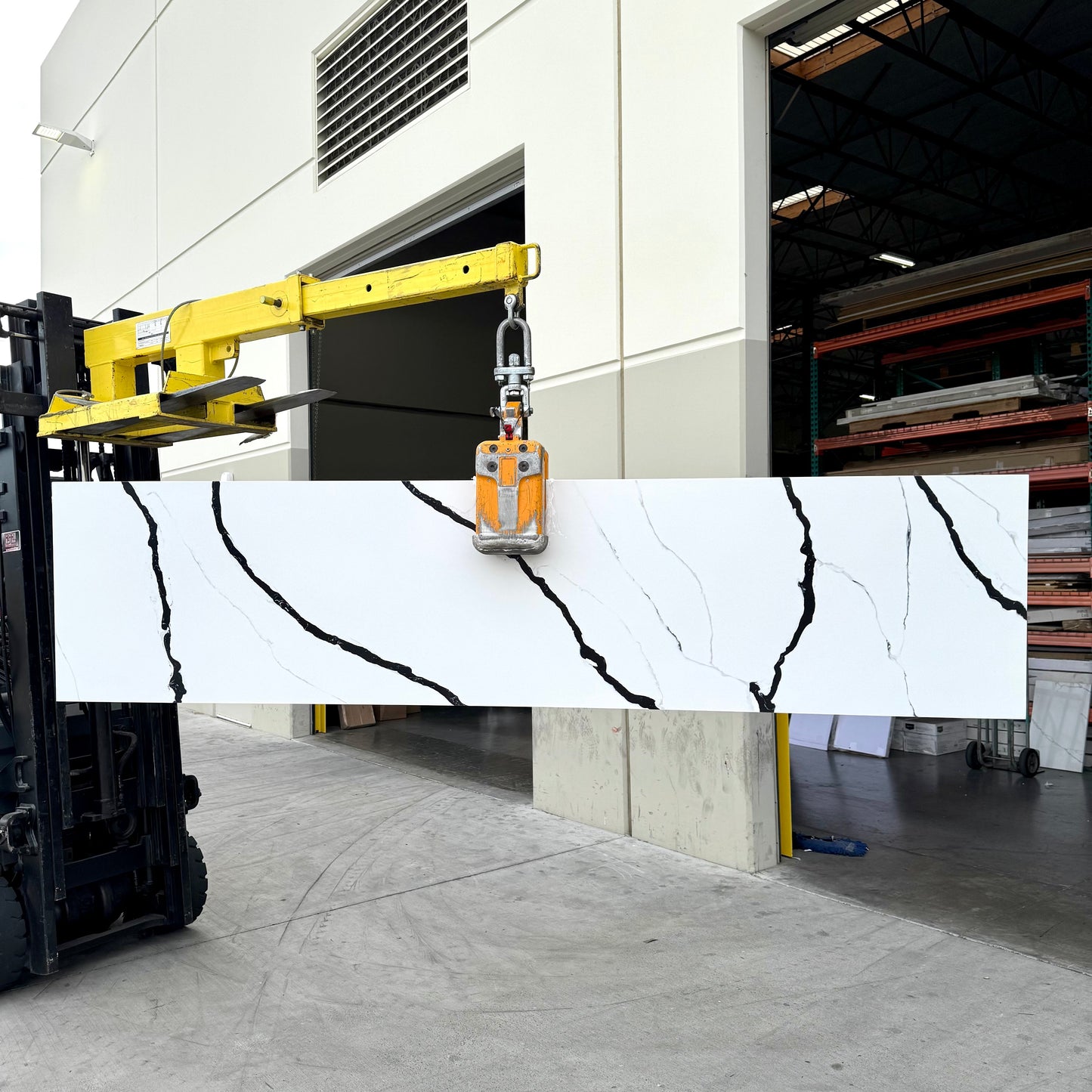 [CLEARANCE] Venice Phantom Quartz Slab