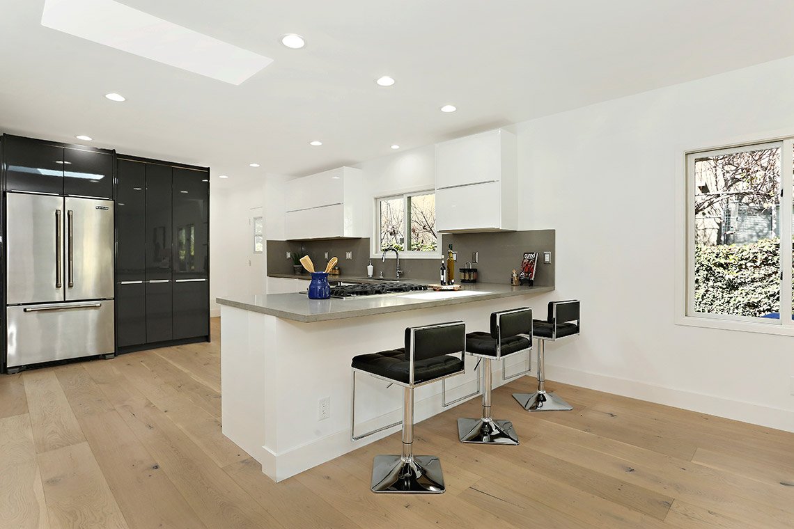 Elegant Sahara Oak Engineered Wood Flooring