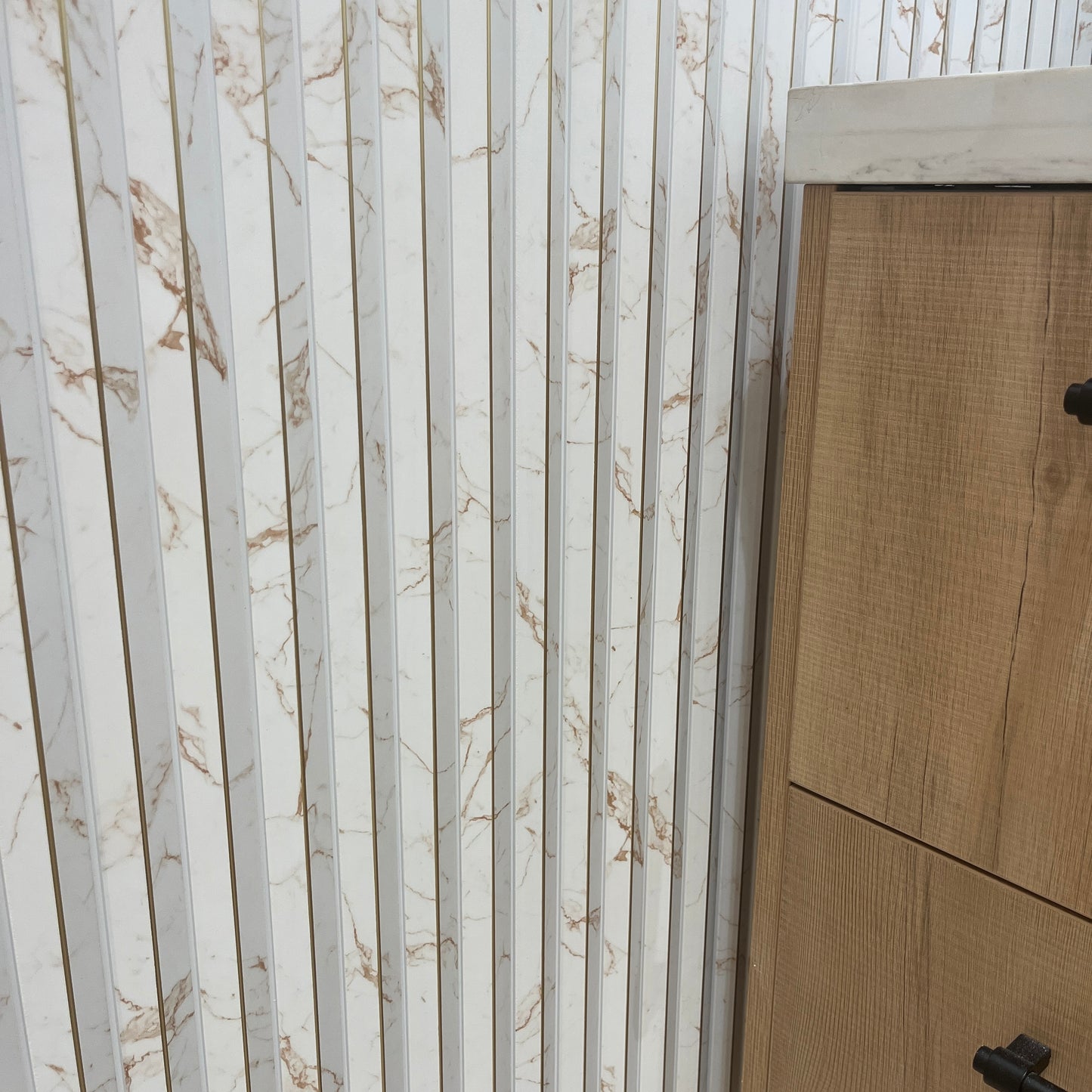 BCS-Calacatta Elegant Quartz Slab