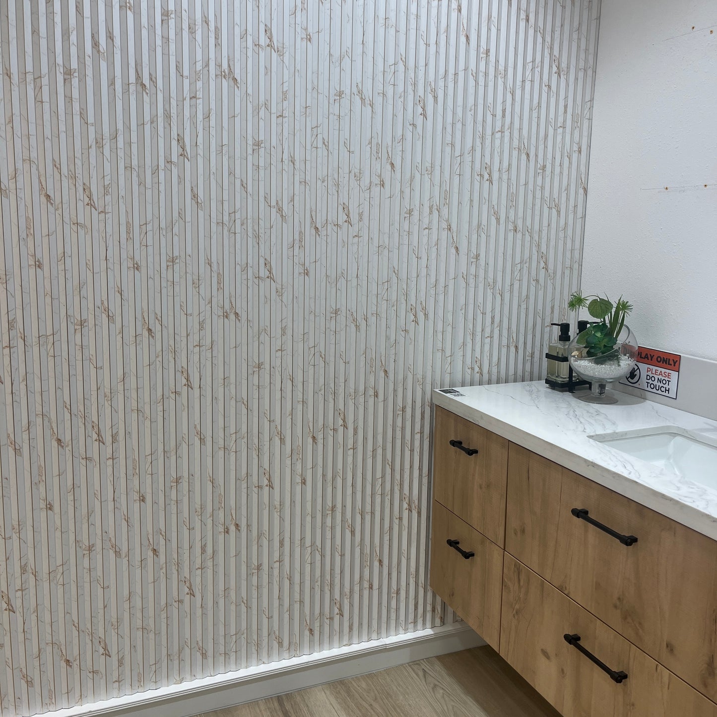 BCS-Calacatta Elegant Quartz Slab