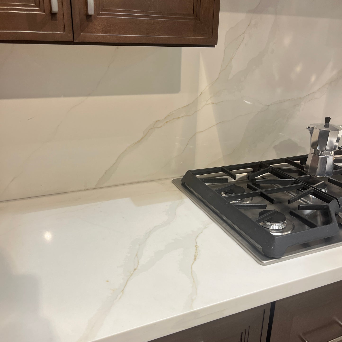 BCS-Calacatta Luxe Quartz Slab