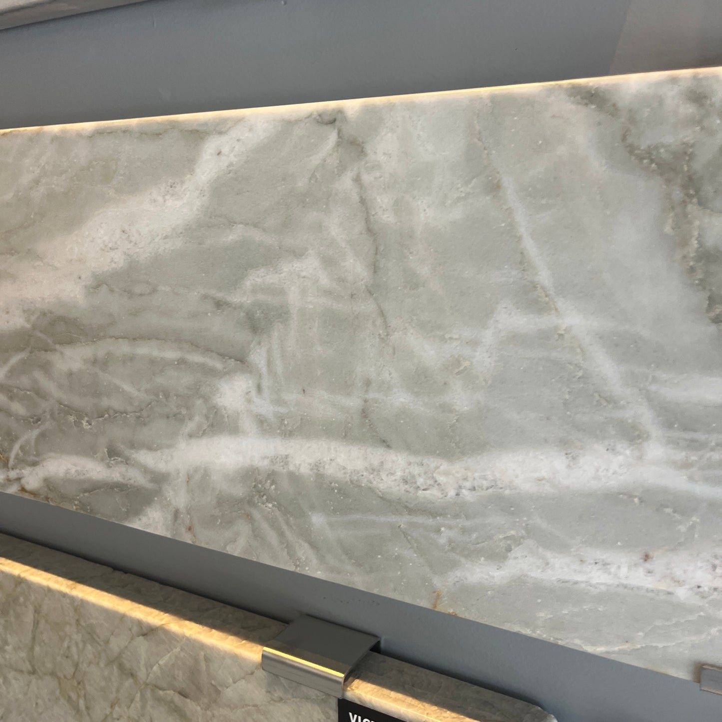BCS-Everest Creek Brazilian Quartzite Slab