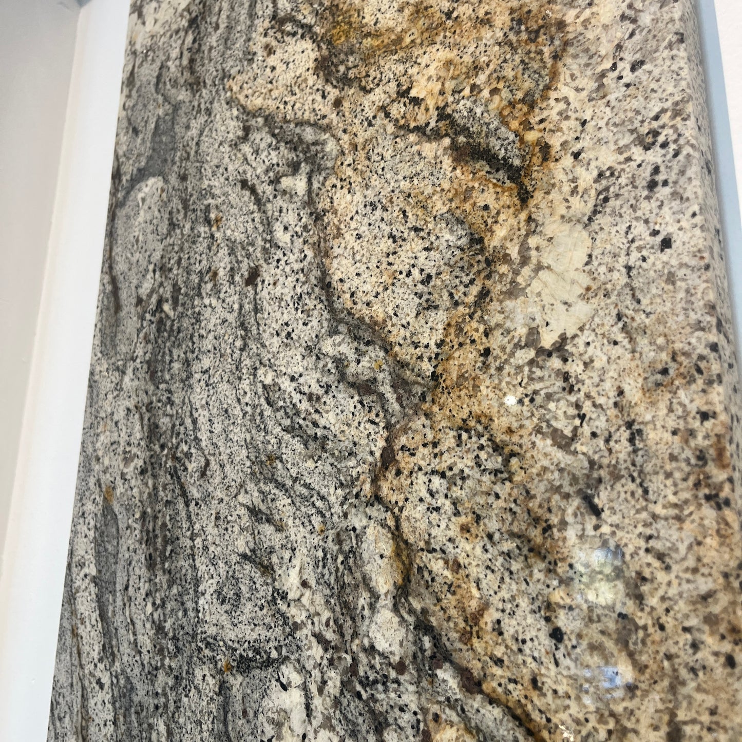 BCS-Silver Canyon Granite Slab
