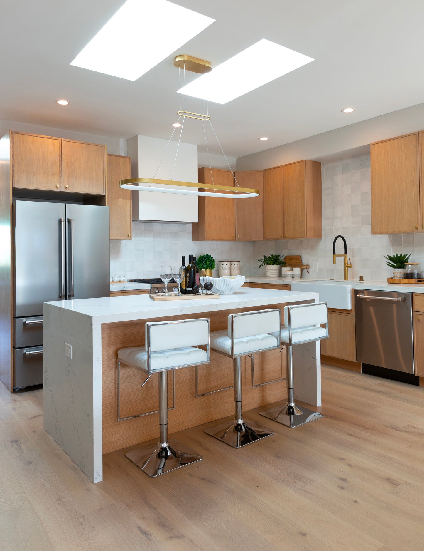BX-Mingo Oak Slim Frameless Shaker