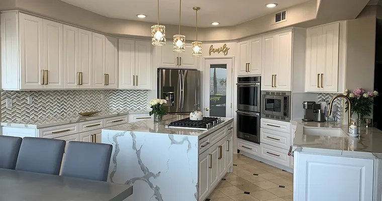 T-Frosty White Raised Panel