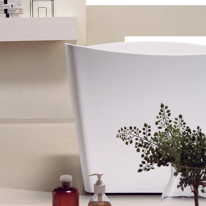 Riley 67" Freestanding Bathtub