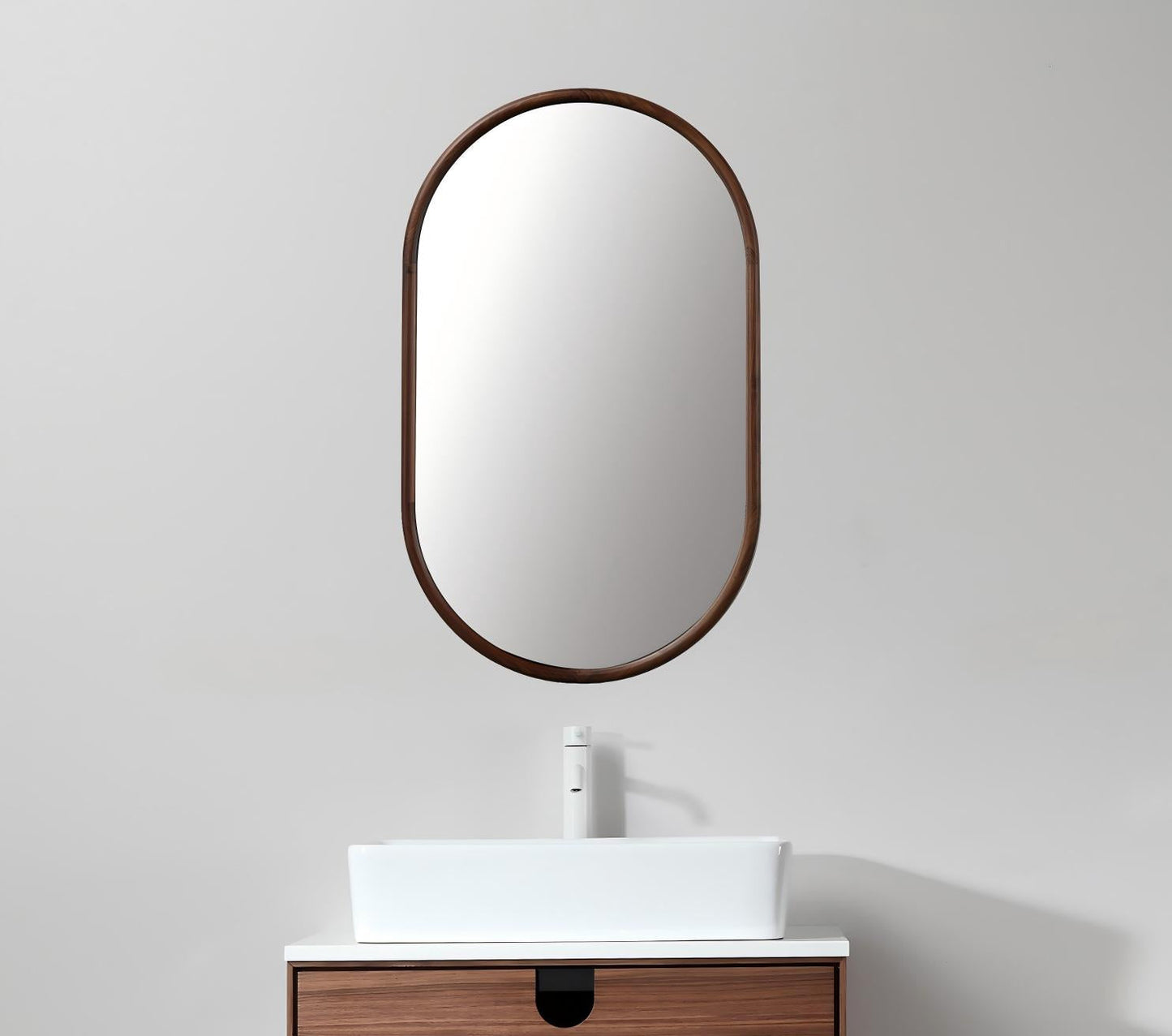 Zen Mirror 24" / Walnut / Non-LED