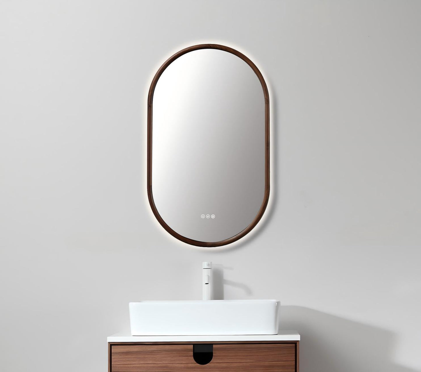 Zen Mirror 24" / Walnut / LED