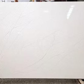 Additional view 6 of the Calacatta Vined engineered quartz slab