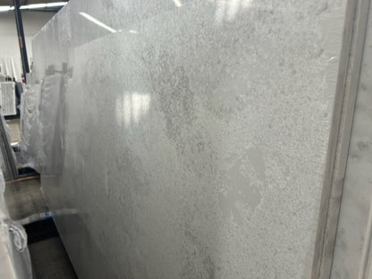 ES-Luna Bianca Quartz Slab