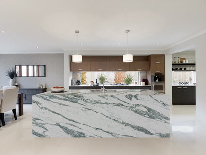 ES-Royal Green Quartz Slab