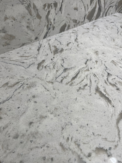 ES-White Cloud Quartz Slab