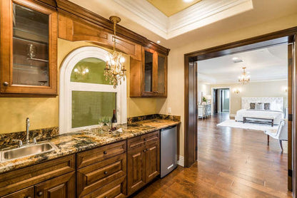 L-Chocolate Glazed Double Shaker