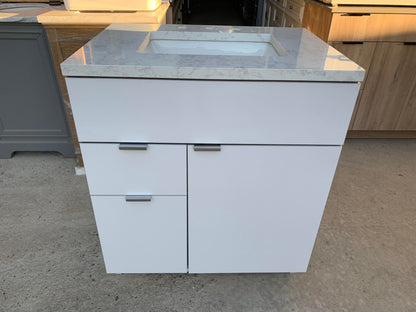 L-Gloss White European