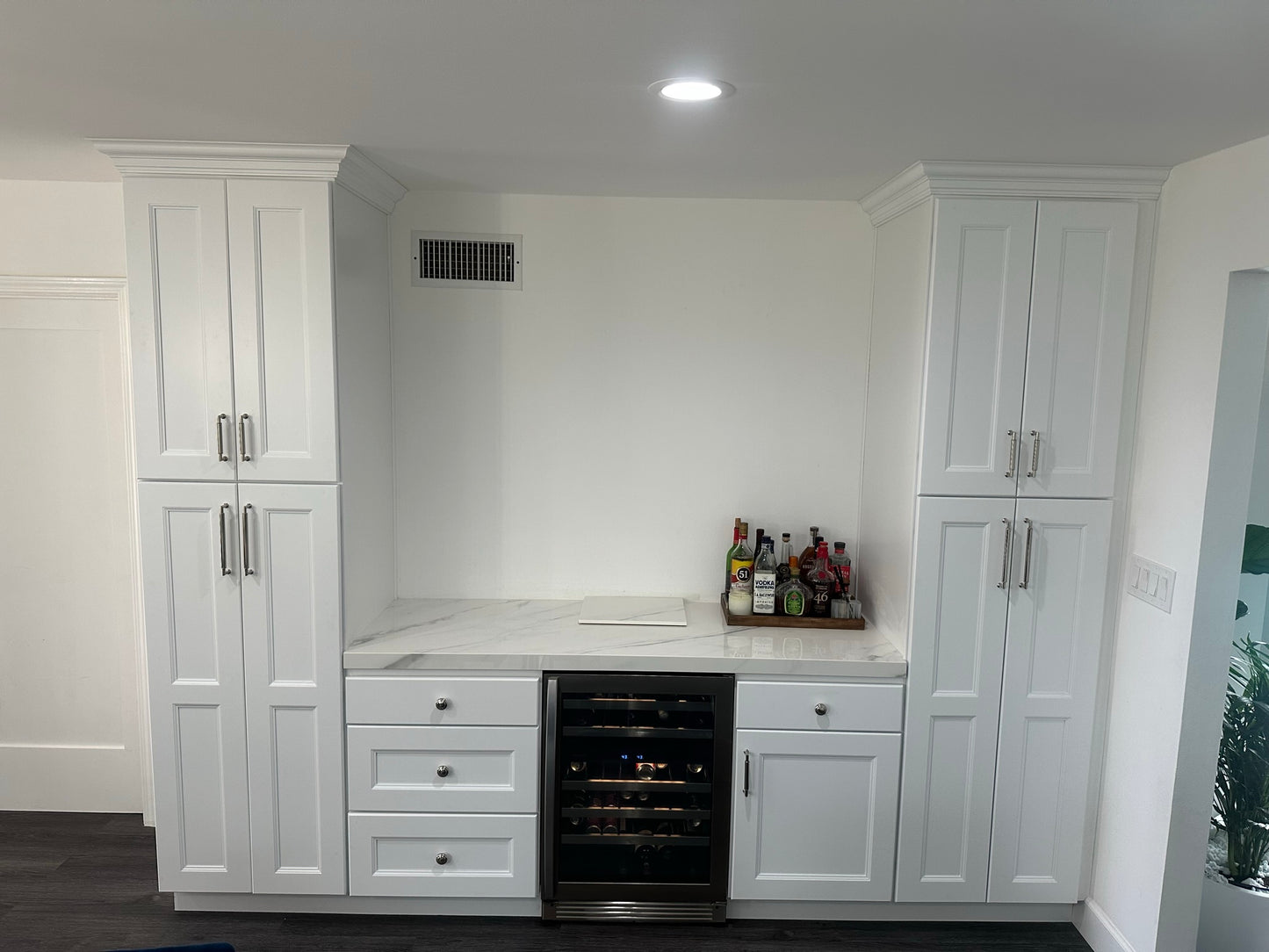 L-Modern White Shaker