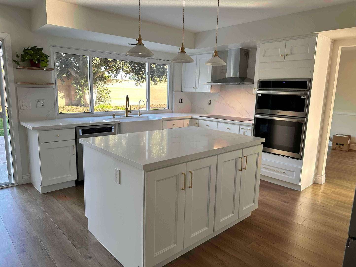 L-Modern White Shaker