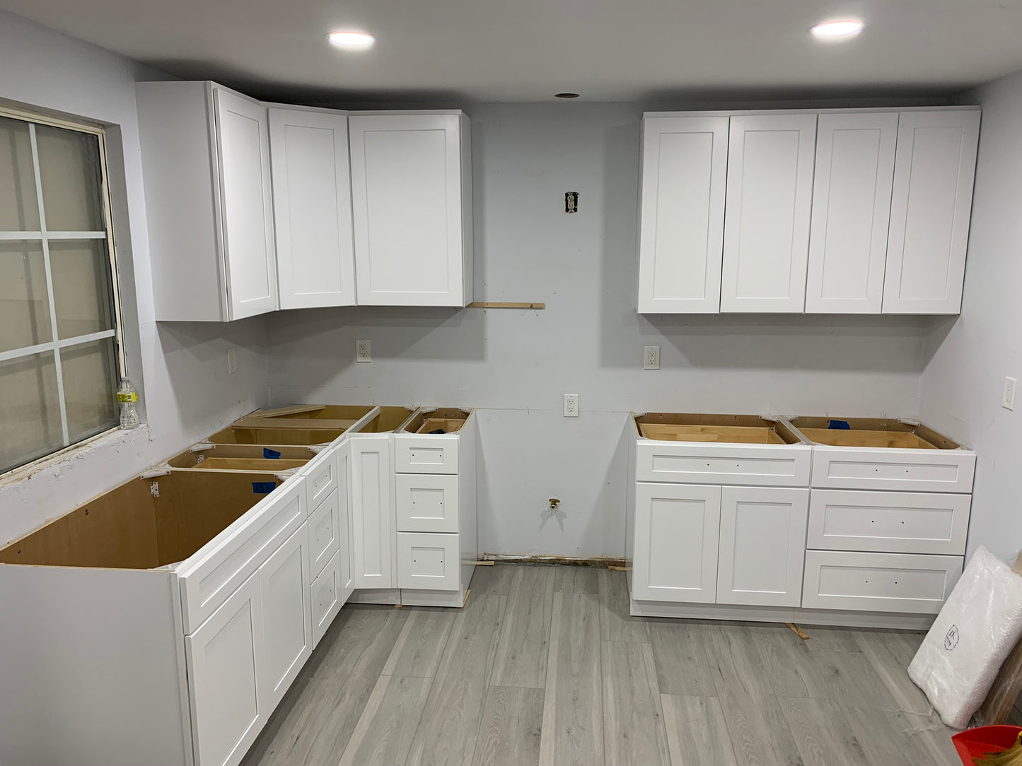 L-New White Shaker
