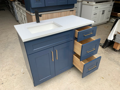 L-Royal Blue Shaker
