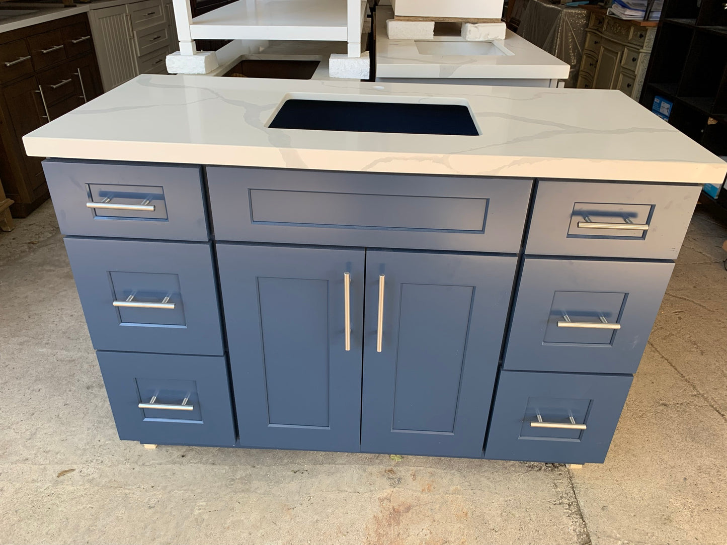 L-Royal Blue Shaker