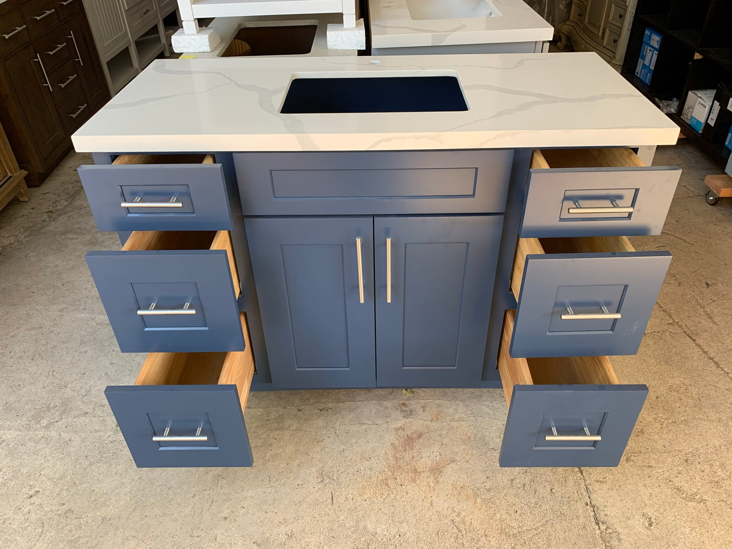L-Royal Blue Shaker