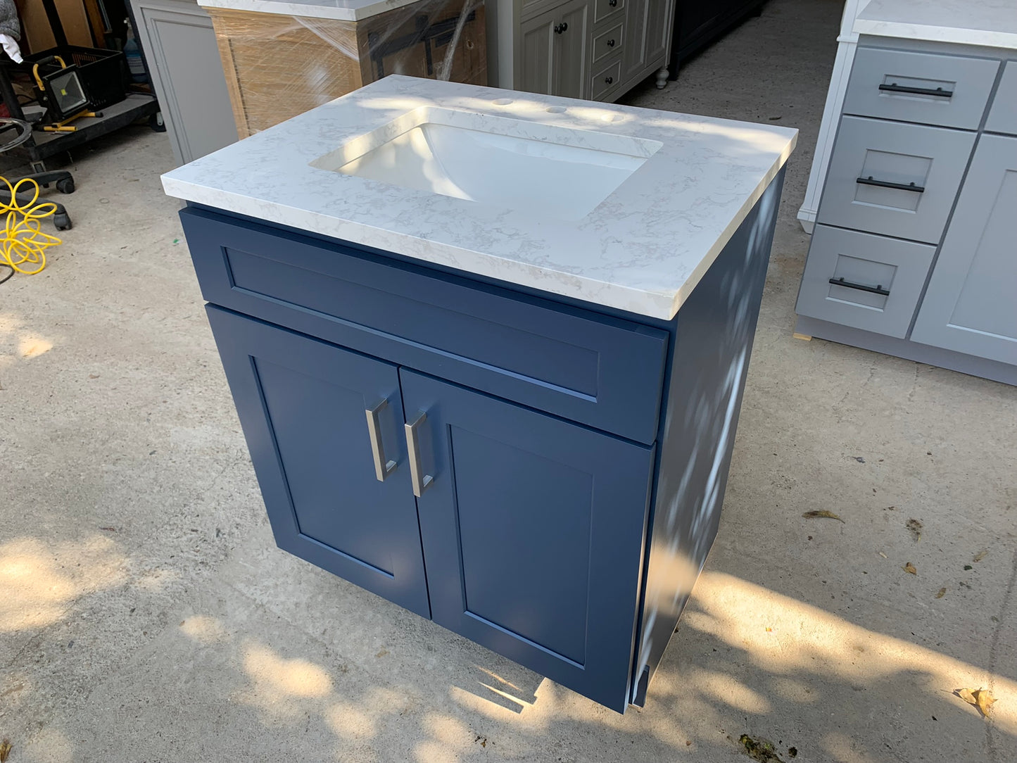 L-Royal Blue Shaker