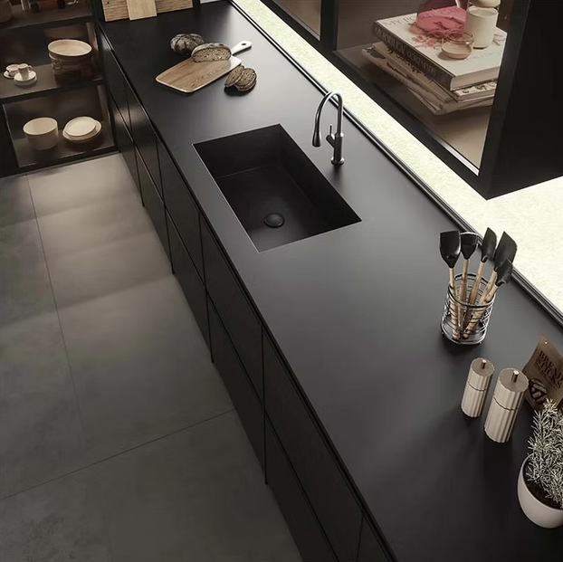 GM-Atlas Plan PorcelainTop™ Absolute Black Porcelain Slab